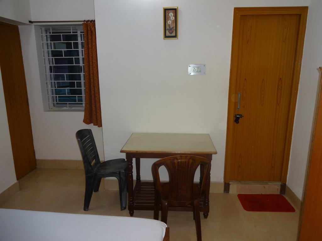 Harsh & Yash Guest House Bodh Gaya Buitenkant foto