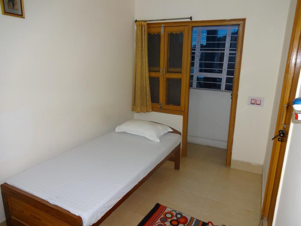 Harsh & Yash Guest House Bodh Gaya Buitenkant foto